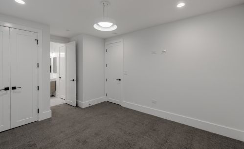 1909 Dayton St, Chicago IL 60614-5028 exterior