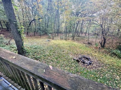 19 Kulas Ter, Seymour CT 06483-2715 exterior