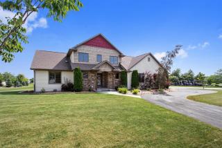 933 Northstar Dr, Appleton, WI 54913-6412