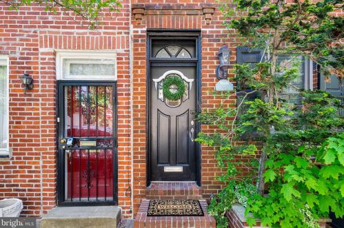 714 Carpenter St, Philadelphia PA  19147-3908 exterior