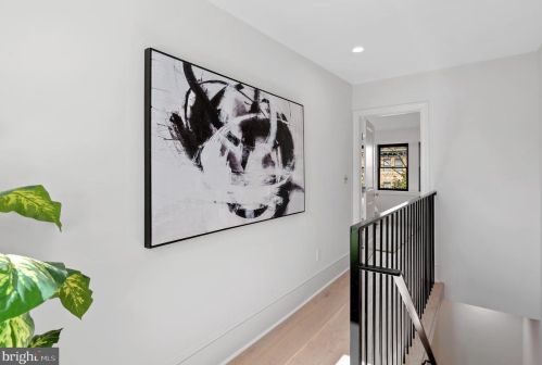 1744 T St, Washington DC 20009-7102 exterior