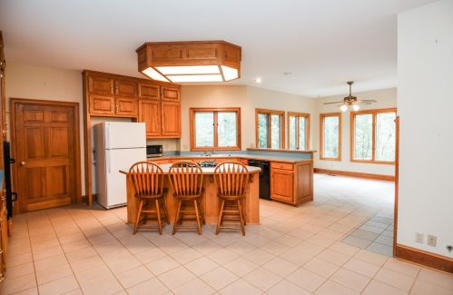 2761 Riverfront Dr, Lithonia GA 30039-8523 exterior