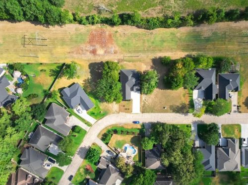 146 Bermuda Cir, Montgomery TX 77356-8205 exterior