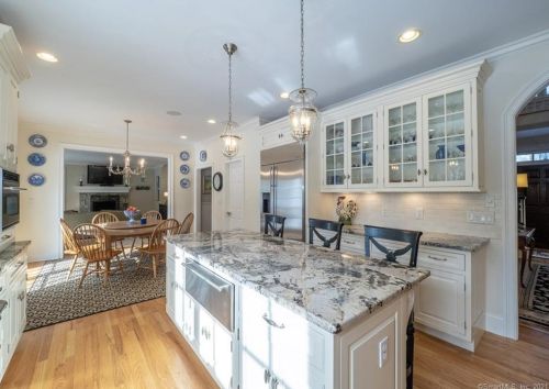 65 Sturges Rdg Rd, Wilton CT 06897-3229 exterior