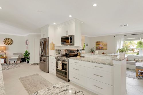 2910 Cates Cir, Fort Pierce FL  34952-5812 exterior