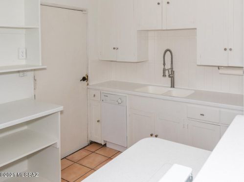 1710 Grant Rd, Tucson AZ 85712-2237 exterior