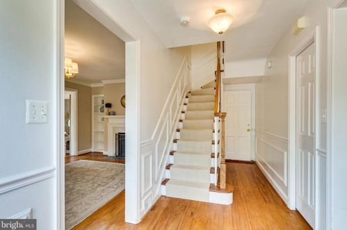 827 Royal St, Alexandria VA  22314-4340 exterior