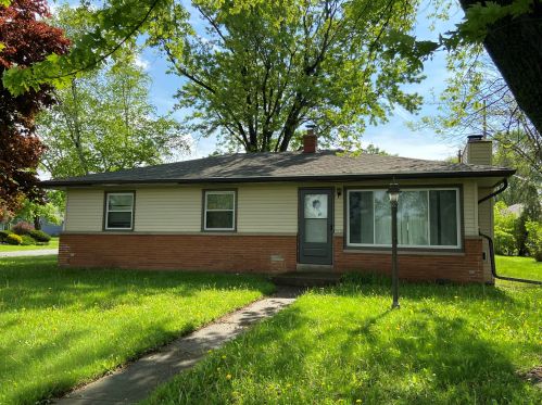 7934 Edgeworth Dr, Milwaukee, WI 53223-4220