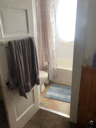 801 Hovey St, Grand Rapids MI 49504-6154 exterior