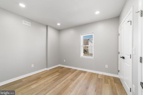 3734 Dungan St, Philadelphia PA  19124-5524 exterior