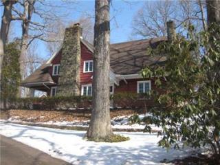 3460 Evergreen Rd, Pittsburgh, PA 15237-2662