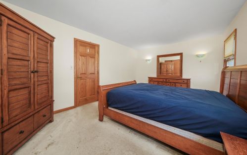 9006 Vine Ave, Bull Valley IL 60097-8243 exterior