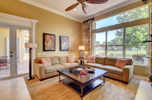 7096 Corning Cir, Boynton Beach FL 33437-3986 exterior