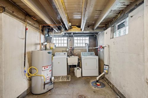 2408 Patterson St, Pittsburgh PA 15203-2723 exterior