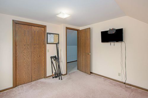 12167 Southgate Dr, Plainwell MI  49080-9052 exterior