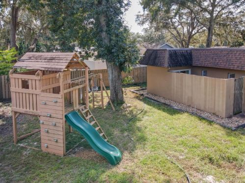 110 Spg Trl, Altamonte Springs FL 32714-3461 exterior