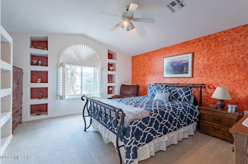 594 Mickelson Ln, Green Valley AZ 85614-5749 exterior