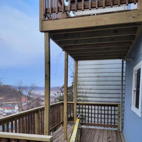 130 Logan St, Pittsburgh PA 15209-2816 exterior