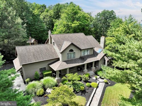 133 25th St, Primrose, PA 17901-3118