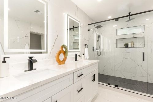 5801 30th St, Phoenix AZ  85016-2401 exterior