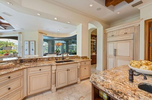 15118 Frescott Way, Naples FL 34110-2724 exterior