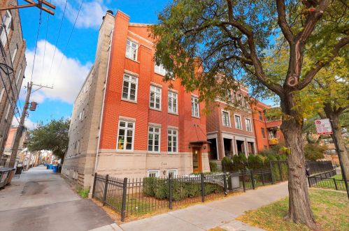 1544 Addison St, Chicago IL  60613-4085 exterior