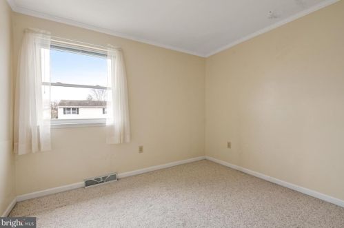 173 Ctr St, Hanover PA 17331-2828 exterior