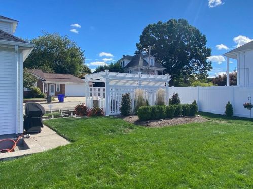 1556 Chalkstone Ave, Providence RI 02909-5532 exterior