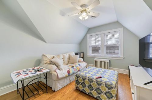 6430 Winona Ave, Saint Louis MO 63109-2125 exterior