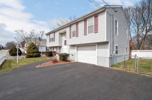 19 Virginia Ave, Woonsocket, RI 02895-5629