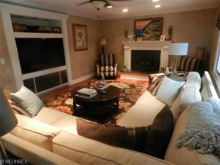 3550 Bradfords Gate, Cleveland OH  44116-3806 exterior