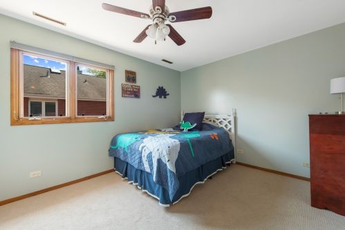 1457 Wrightwood Ave, Chicago IL 60614-1938 exterior