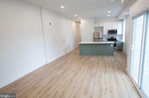 1500 Dickinson St, Philadelphia PA 19146-4757 exterior