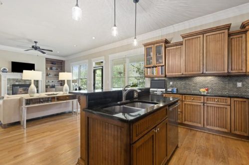 1257 Arkwright Pl, Atlanta GA 30317-0016 exterior