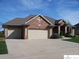 10917 Fairway Dr, Omaha, NE 68136-4057