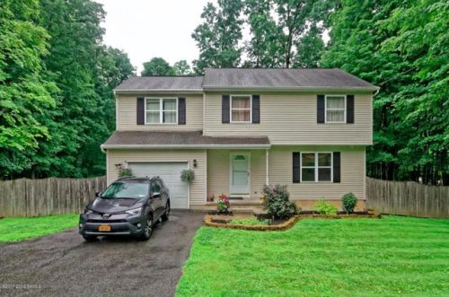 152 Maple Ave, Schenectady NY  12302-4614 exterior