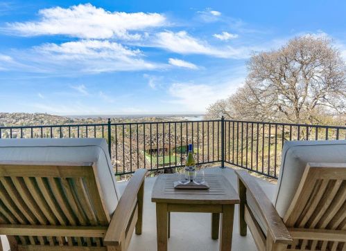 5448 Sur Mer Dr, Folsom CA 95762-7653 exterior