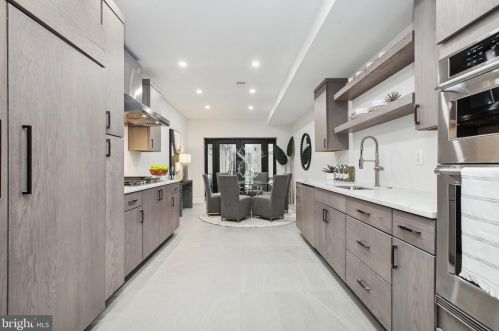 1416 A St, Washington DC  20003-1523 exterior