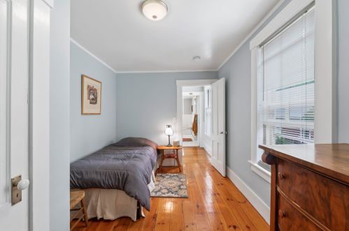 66 Atkinson St, Dover NH 03820-3731 exterior