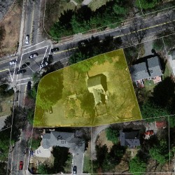 612 Chestnut St, Newton MA  02468-1615 aerial view