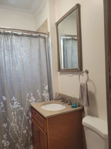 6432 Kilpatrick Ave, Chicago IL 60652-3085 exterior