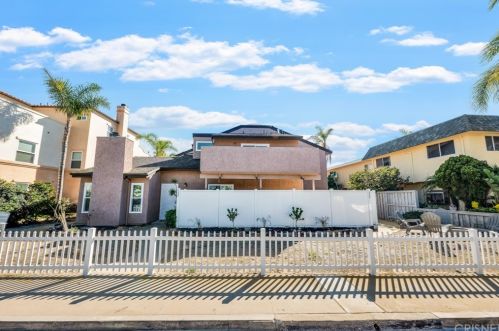 5356 Driftwood St, Oxnard CA 93035-1032 exterior