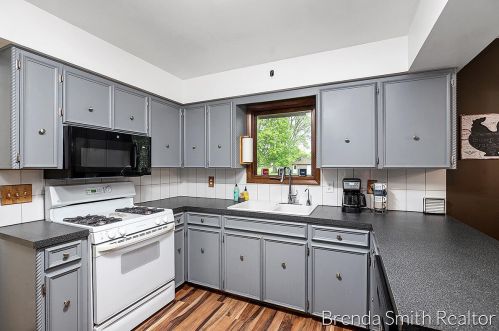 11885 8 Ave, Grand Rapids MI 49534-0068 exterior