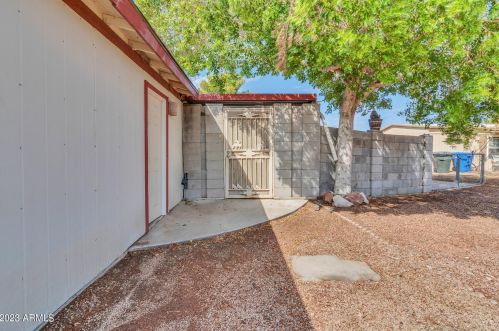 18438 2nd Pl, Phoenix, AZ 85022-1011