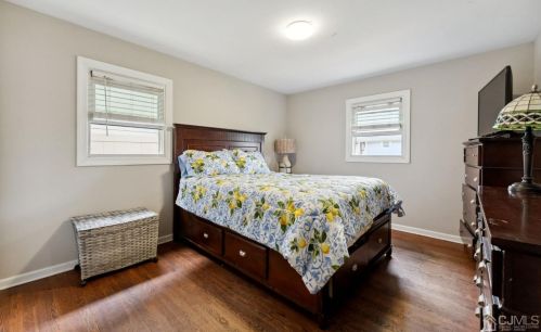 122 Howard St, Perth Amboy NJ 08861-1525 exterior