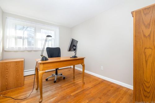 15 Lexton Dr, Farmington CT 06032-2412 exterior