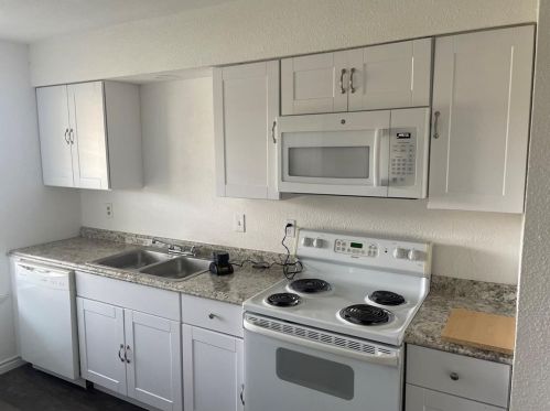 2422 Northgate Dr, Irving TX  75062-3201 exterior