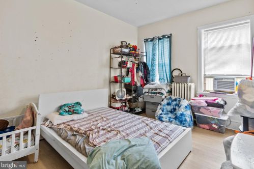 141 56 St, Philadelphia PA 19143-5306 exterior