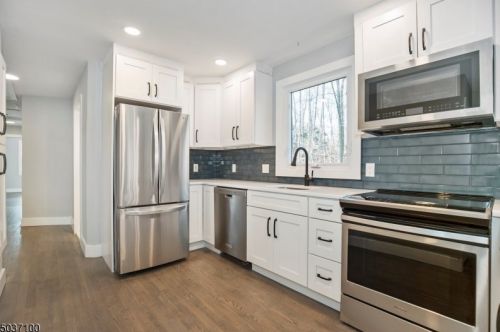 67 Shawnee Trl, Wharton NJ  07885-2925 exterior