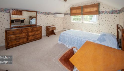 576 Kromer Ave, Berwyn PA 19312-1318 exterior